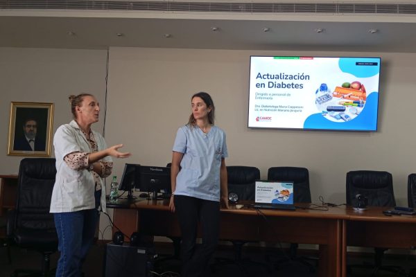CAMOC realizó jornada de actualización en diabetes para personal de enfermería