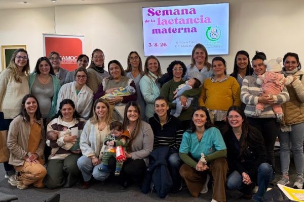 Familias participaron de un encuentro por la Semana de la Lactancia Materna en Carmelo